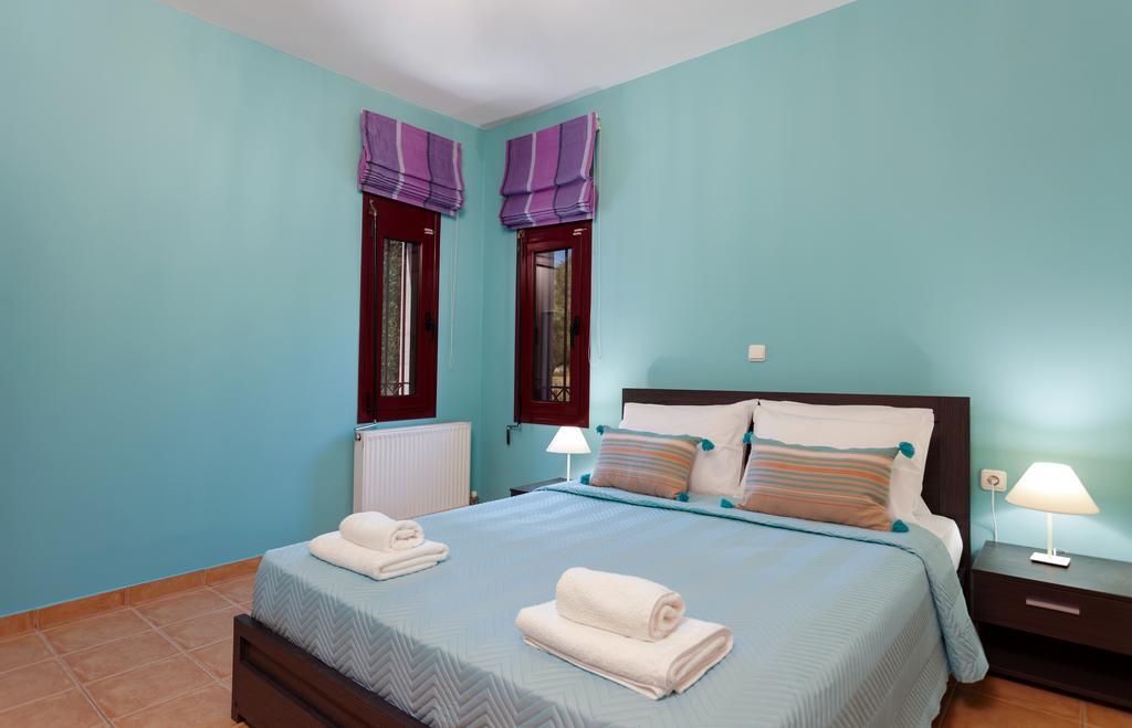Evalexia Villa - Luxury Villa With Private Pool Near Laganas Perfect For Groups By Villa Mana Gers Kalamákion Dış mekan fotoğraf